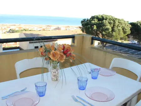 Appartement T2 - Mezzanine 5 couchages avec piscine et parking - Photo 16