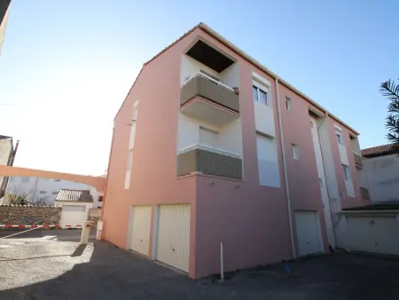 Studio rénové avec balcon, proche commerces, wifi et cellier privatif - Balaruc-les-Bains. - Photo 17