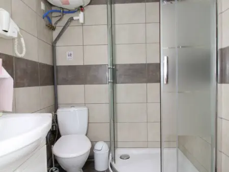 Studio climatisé avec WIFI à Balaruc-les-Bains - Photo 8