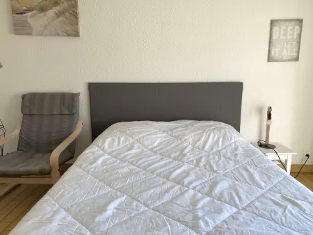 Studio rénové climatisé avec balcon, parking et wifi à Balaruc-les-Bains - Photo 7