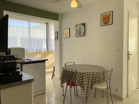 Appartement T2 Lumineux à Balaruc-les-Bains, Proche Thermes, Parking, Wifi, 2 Étoiles - Photo 4