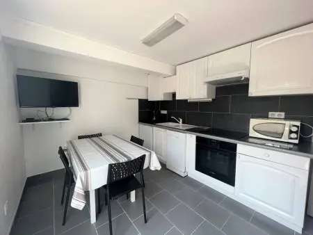 T1 Bis Cambo-les-Bains, 2 Pers, WiFi, Terrasse, Appartement 2 personnes à Cambo les Bains - Photo 2