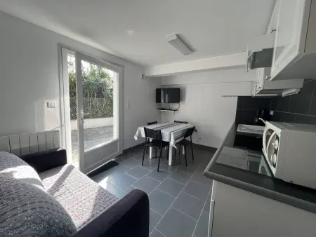T1 Bis Cambo-les-Bains, 2 Pers, WiFi, Terrasse, Appartement 2 personnes à Cambo les Bains - Photo 3