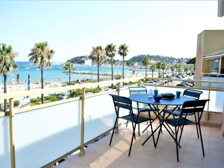 Appartement T2 climatisé avec parking à Cavalaire-sur-Mer - Photo 2