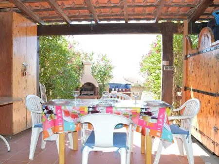 Appartement RDC 2 pièces+cabine, piscine, terrasse, parking privé - Saint Pierre La Mer - Photo 2