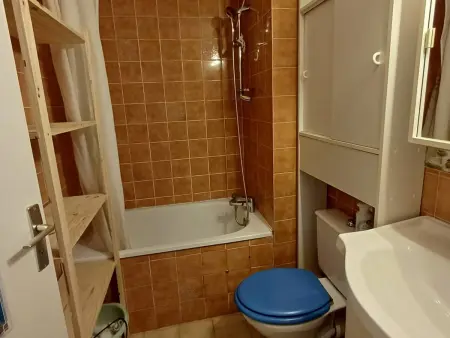 Agréable studio avec loggia et animaux acceptés – Balaruc-les-Bains - Photo 6