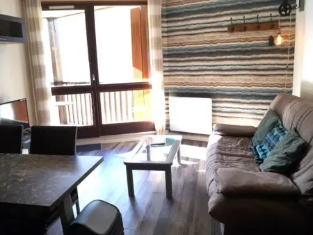 Studio rénové au pied des pistes avec terrasse - Photo 2