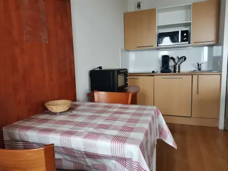 Studio cosy avec piscine couverte, fitness, près des pistes - 2 adultes et 1 enfant (-10 ans) - Photo 2