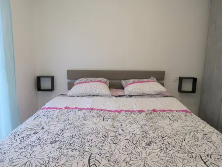 Appartement rénové 3* avec WIFI, centre-ville Perros-Guirec, proche plages et commerces - Photo 3