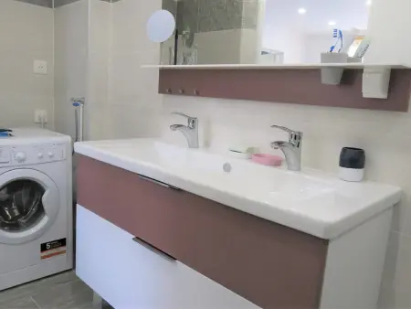 Appartement rénové 3* avec WIFI, centre-ville Perros-Guirec, proche plages et commerces - Photo 7