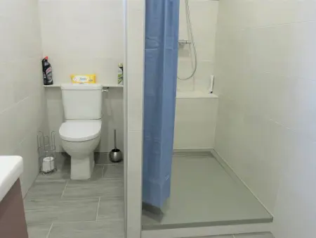 Appartement rénové 3* avec WIFI, centre-ville Perros-Guirec, proche plages et commerces - Photo 8
