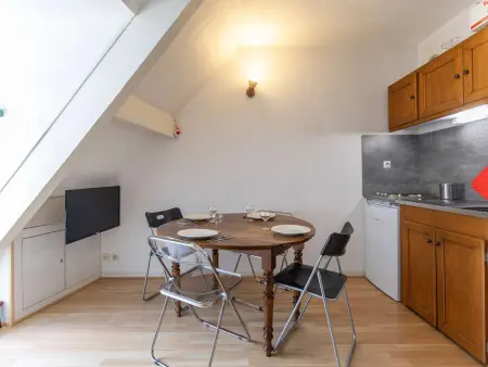 Appartement T2 à Cauterets, proche télécabine avec parking et local ski - Photo 3