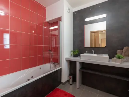 Superbe appartement pour 6 avec terrasse, jardin privé, Wi-Fi gratuit et parkings - Saint-Lary Centre - Photo 12