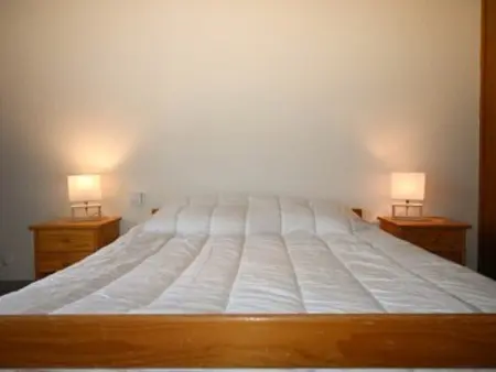 Beau T2 rénové au pied des pistes à Montgenèvre, avec balcon et équipements tout confort - Photo 9