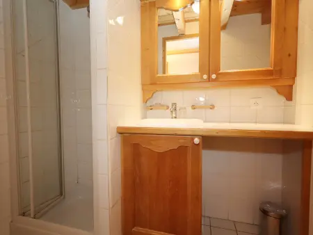 Appartement 4 pièces, piscine et parking, proche remontées - Photo 8