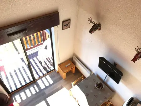Charmant T2 cabine 6 pers. avec balcon sud, parking privatif à Bolquère - Photo 7