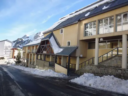 Studio cabine cosy 4 pers - balcon sud, parking, à 20m des pistes - Photo 10