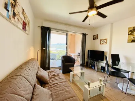 Appartement à Propriano : Vue mer, piscine et 2 chambres - Photo 1