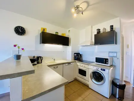 Appartement à Propriano : Vue mer, piscine et 2 chambres - Photo 4