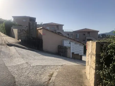 Appartement à Propriano : Vue mer, piscine et 2 chambres - Photo 14
