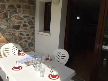 Studio cabine, piscine couverte et fitness, parking, proche pistes, calme, terrasse exposée sud - Photo 7