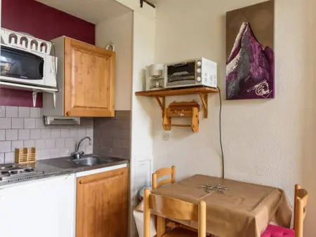 Appartement 2 pièces mezzanine avec parking privatif aux pieds des pistes, quartier calme des Fontanettes - Photo 7