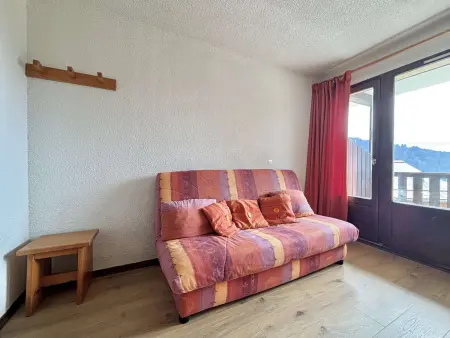 Studio cosy à 50m des pistes, balcon, parking, casier à skis, proche village et école de ski - Photo 11