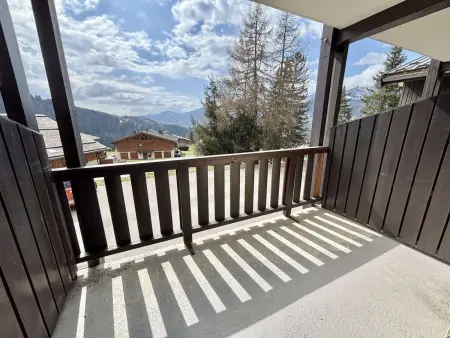 Studio cosy à 50m des pistes, balcon, parking, casier à skis, proche village et école de ski - Photo 16