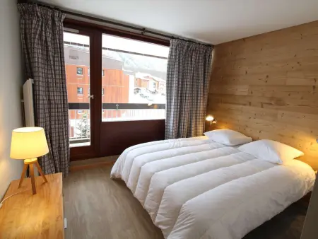 Appartement rénové 6 pers. avec balcon et parking privé à Montgenèvre - Photo 2