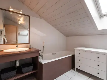Appartement spacieux proche pistes, 9-10 pers, animaux, WIFI - Photo 9