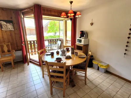 Bel appartement lumineux 3 pièces, prox centre, parking, calme - Photo 2