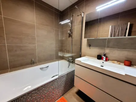Appartement 3 chambres, exposé Sud-Est aux Gets, près des pistes - Photo 5