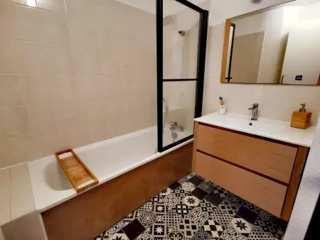 Appartement rénové pour 4 pers, proche centre, parking - Photo 11