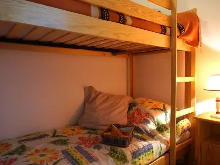 LUCHON Appart 2 pièces 4 pers avec balcon et parking, près centre-ville et thermes - Photo 4