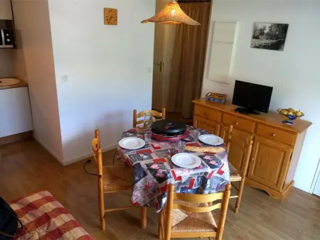 LUCHON Appart 2 pièces 4 pers avec balcon et parking, près centre-ville et thermes - Photo 8