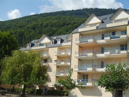 LUCHON Appart 2 pièces 4 pers avec balcon et parking, près centre-ville et thermes - Photo 12