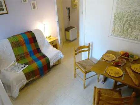 Studio Calme avec Balcon Plein Sud, Parking Privé, Proche Thermes et Centre-ville - Photo 1