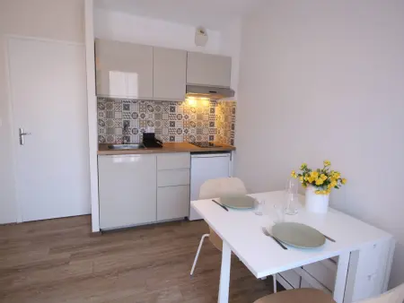 Studio Central 2 Pers, Parking, Proche Thermes & Commerces - Photo 3