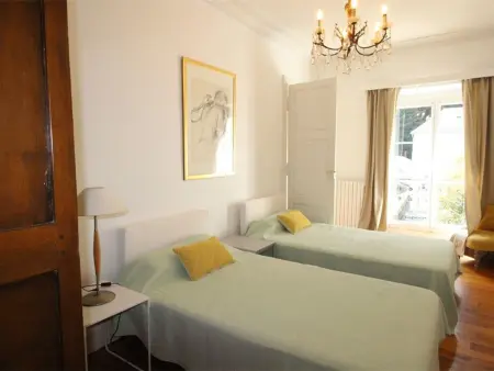 Grand T2 Ensoleillé à Luchon, Face aux Thermes, pour 4 Pers., Proche Télécabine - Photo 3