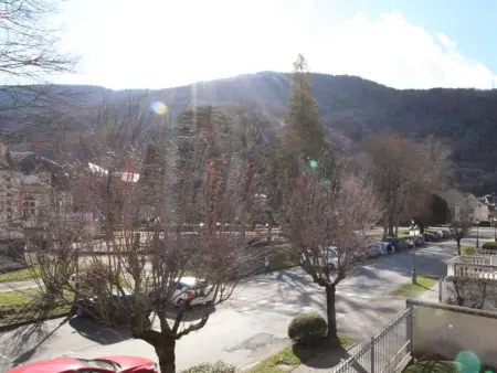 Appartement T3 Sud avec Balcon et Parking à Bagnères-de-Luchon - 4 pers. - Photo 9