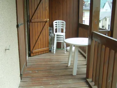 Luchon T2 Centre Ville avec Balcon Sud et Parking - Animaux Admis - Photo 4