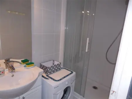 Luchon T2 Centre Ville avec Balcon Sud et Parking - Animaux Admis - Photo 7