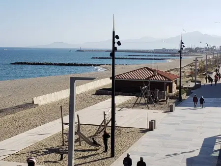 T2 Front de Mer avec Animaux admis, Parking, Proche Commerces - Photo 14