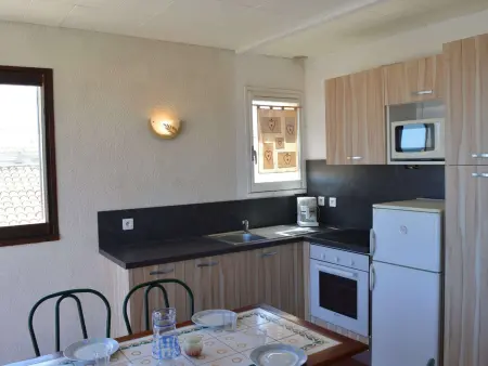 Appartement à 50m de la plage, 2 Chambres, 1 Balcon, Quartier du Port Tranquille - Photo 4