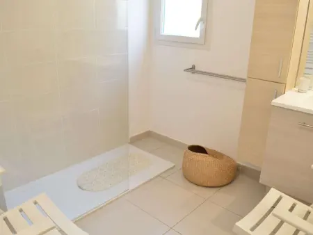 Appartement 3 pièces avec clim, piscine et terrasse - 500m plage, parking, Cavalaire sur Mer - Photo 11
