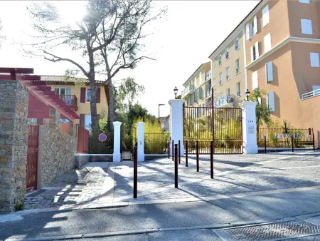 Appartement 3 pièces avec clim, piscine et terrasse - 500m plage, parking, Cavalaire sur Mer - Photo 13