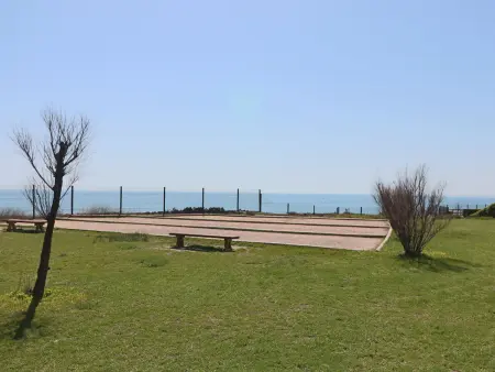 Studio en rez-de-jardin avec accès direct piscine et parking à Sète - Photo 7