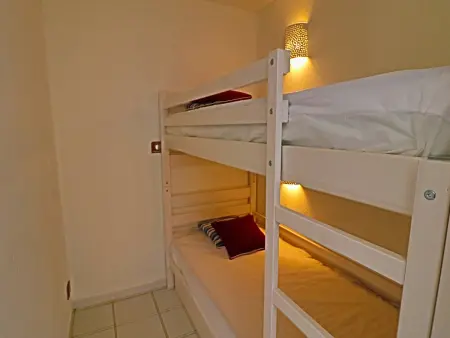Confort 35m² avec terrasse, 2⭐, WIFI à Sète - Photo 4