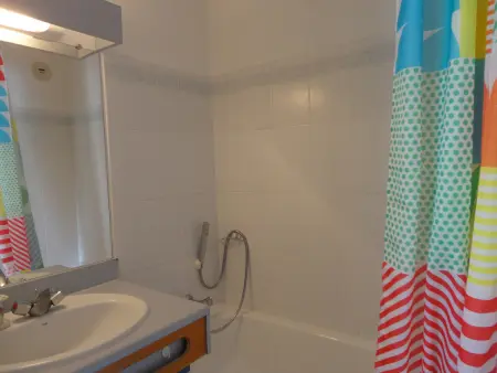 Confort de 28m² avec Terrasse et Parking, Sète - Photo 5