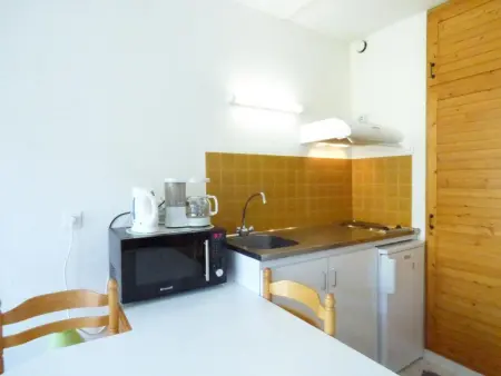 Studio 4 pers avec balcon, pied des pistes, parking gratuit, ascenseur - Photo 2